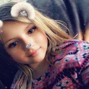 Meet your Posher, Kendra